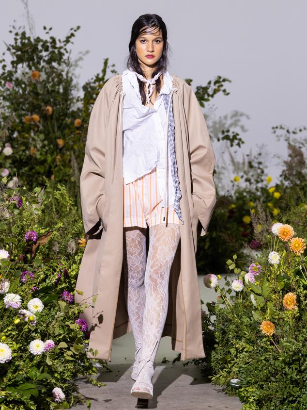 Moisés Nieto presenta SIESTA, inspirada en el lujo del descanso mediante la artesanía y la sostenibilidad