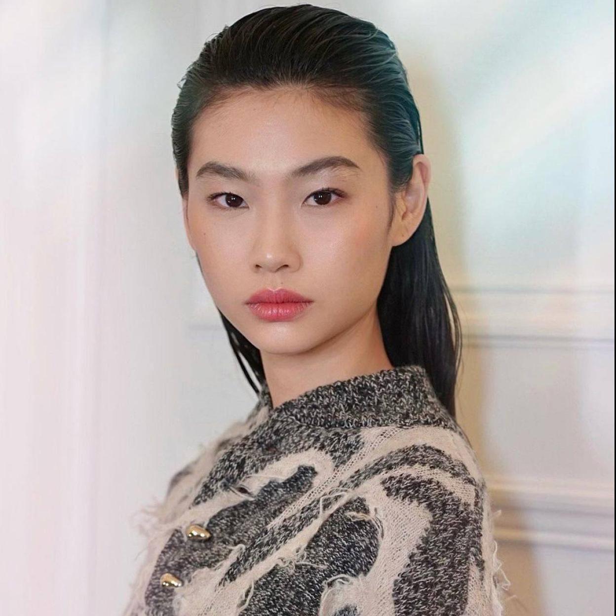 El secreto del cutis suave y uniforme de las corenas como Hoyeon Jung es un tratamiento exfoliante suave