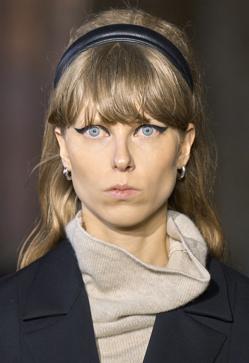 Imagen secundaria 2 - Los cortos bob y los flequillos son la nueva tendencia.