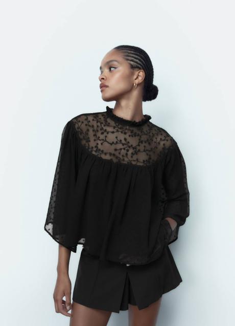 Imagen - Blusa combinada con plumeti y encaje