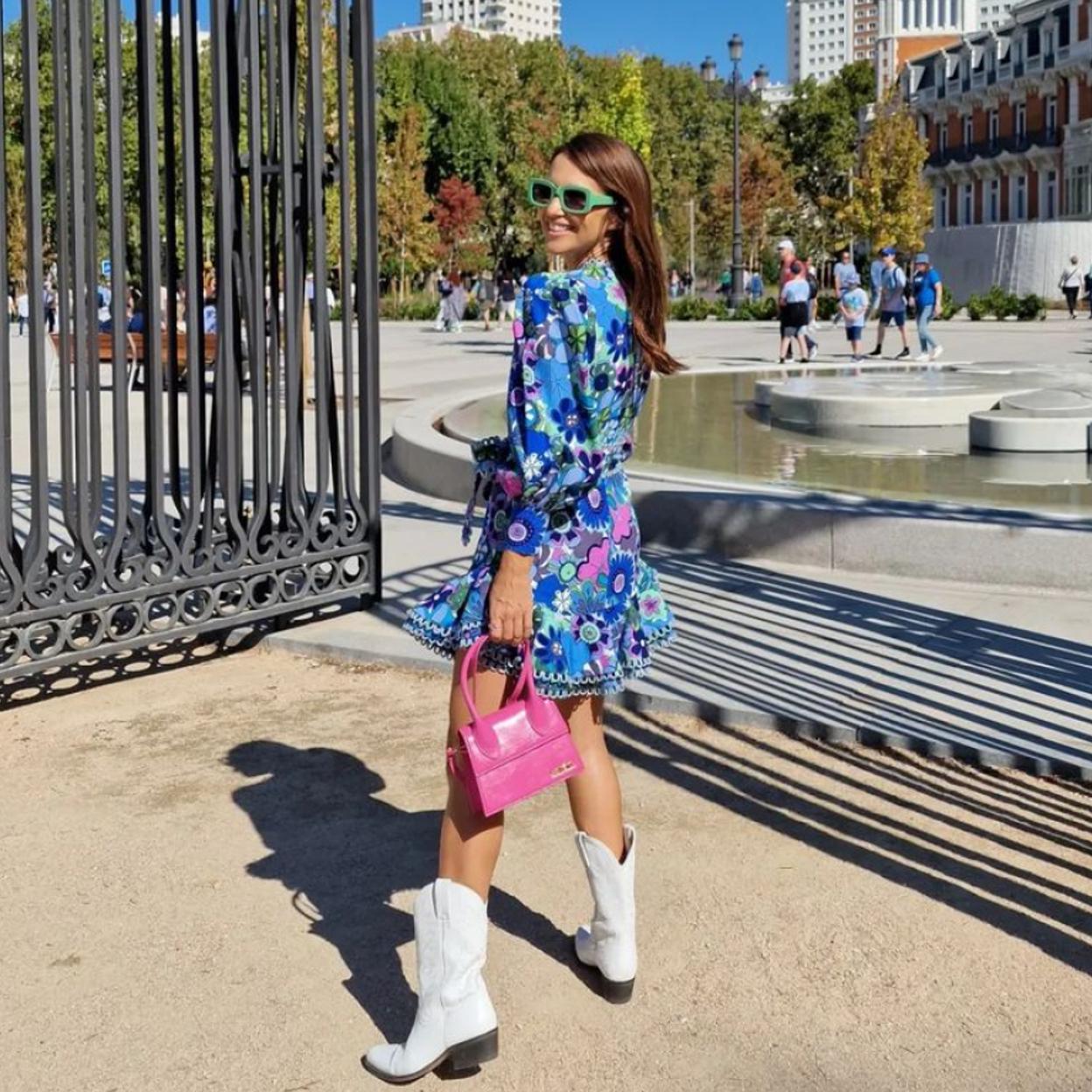 Paula Echevarría con un vestido de flores.