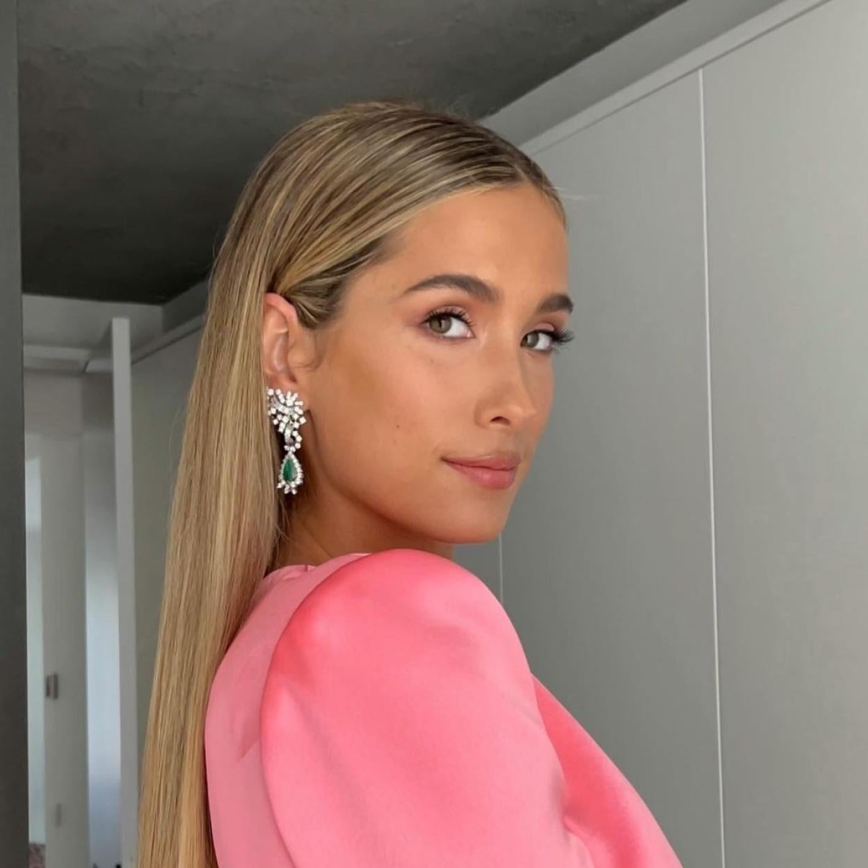 La influencer Maria Pombo con maquillaje naturak.