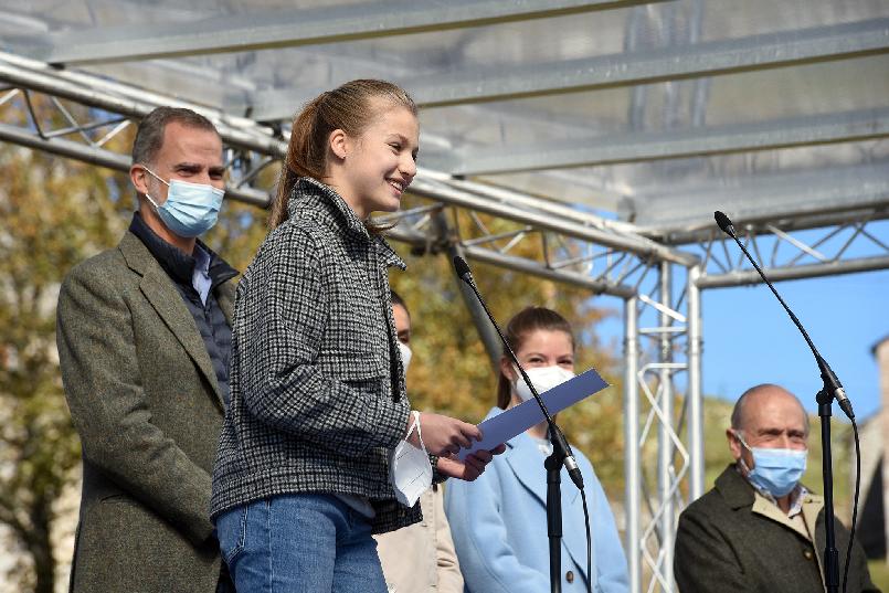 En su discurso, la Princesa recalcó la hospitalidad del pueblo y su fortaleza a la hora de aunar tradición y modernidad. Se deshizo en halagos hacia el ímpetu del pueblo por asegurar el futuro de su oficio en las nuevas generaciones. 