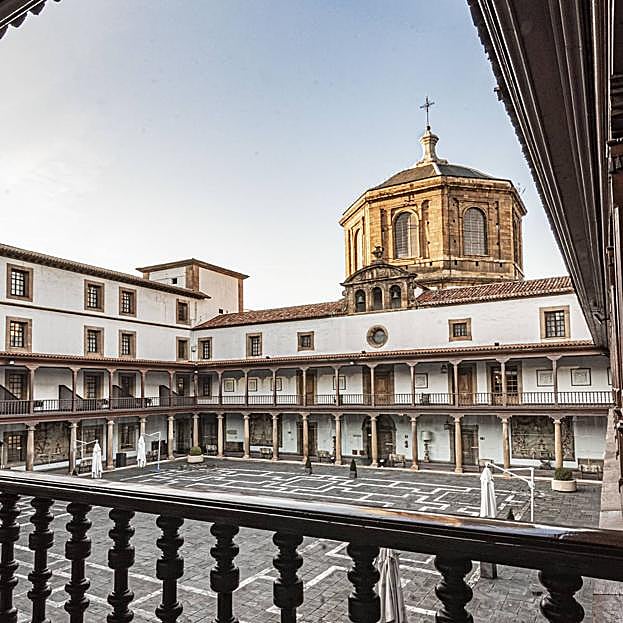 Cómo es por dentro el Reconquista, el mítico hotel de Oviedo donde duerme la familia real durante los Premios Princesa de Asturias 