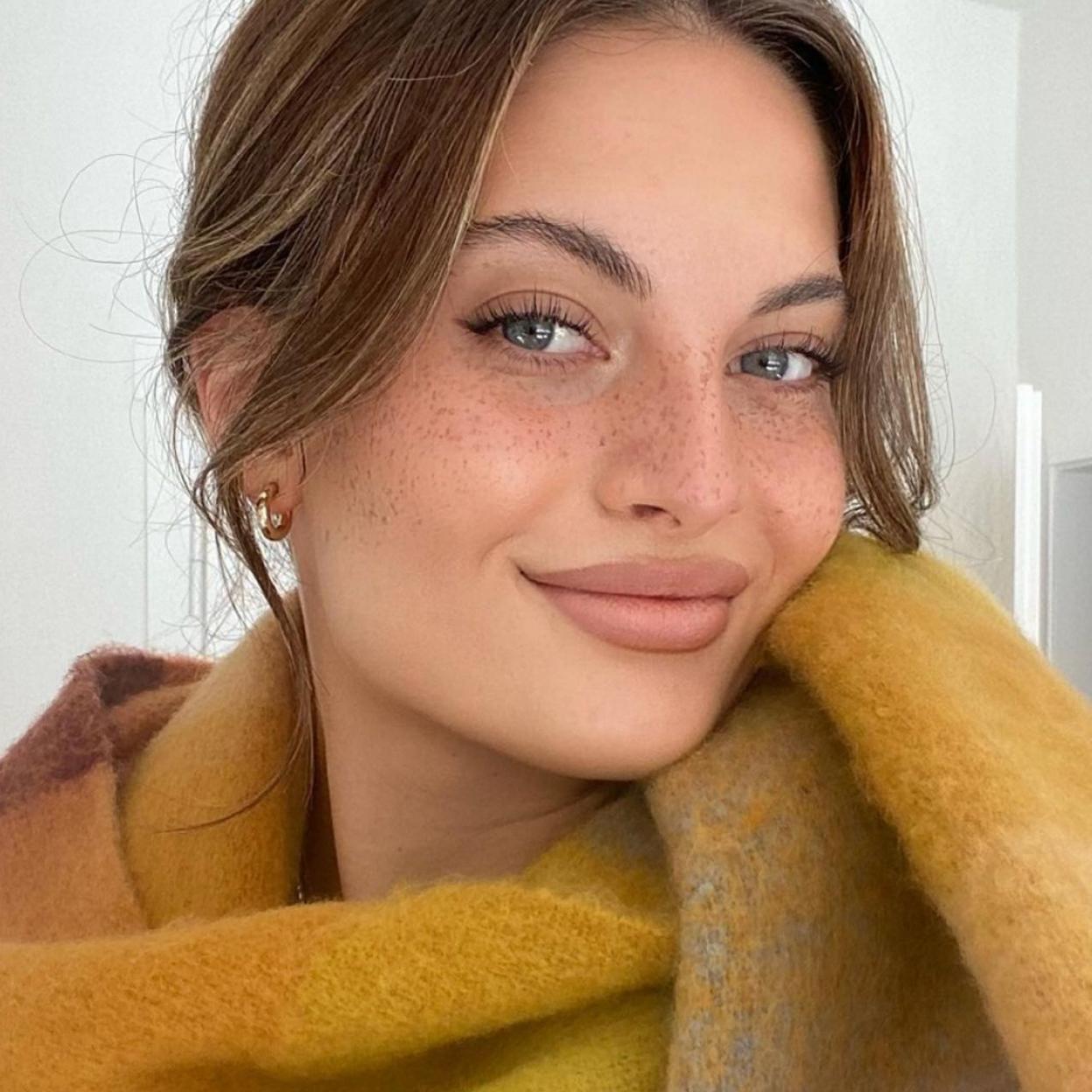 Los sérums de pestañas son un imprescindible para fomentar el volumen y la hidratación de tus pestañas con efectos a corto y medio plazo.