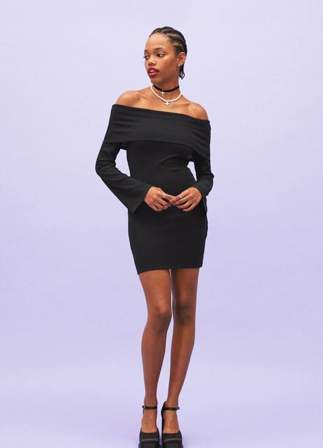 Imagen - Vestido corto de punto con hombros al descubierto