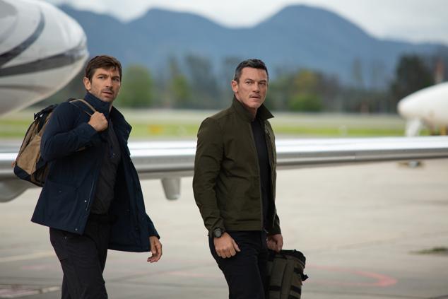 Ambientada en América del Sur y rodada en inglés y español, este thriller de acción protagonizado por Luke Evans, Michel Huisman (The Flight Attendant) y Jessica Ann Collins ha sido creado por Mark Boal, responsable de títulos como En tierra hostil y La noche más oscura. Amber (Collins) desaparece en la frontera entre Colombia y Venezuela y su hermano Bambi (Evans) y su marido Prince (Huisman) luchan por encontrarla poniéndo en práctica sus conocimientos militares. A pesar de sus complicado pasado ambos comenzarán una guerra secreta con trasfondo explosivo que tendrá consecuencias inesperadas. 