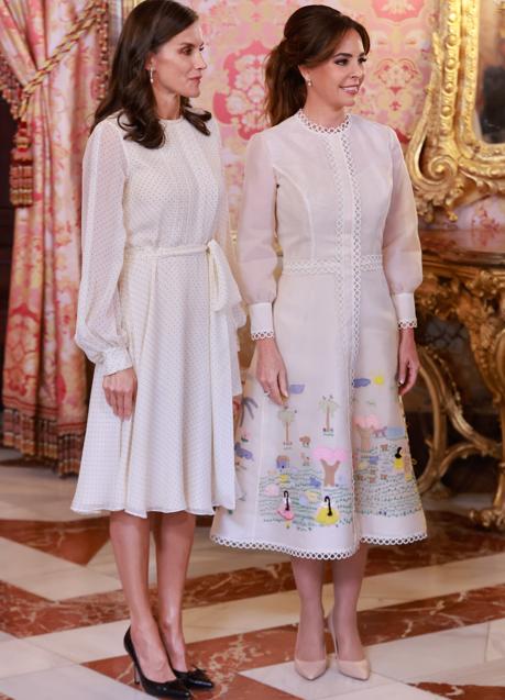 Imagen - La reina Letizia junto a Silvana. / GTRES
