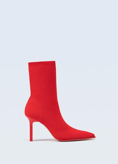 Imagen - Botines de calcetín de Stradivarius, 39,99€.