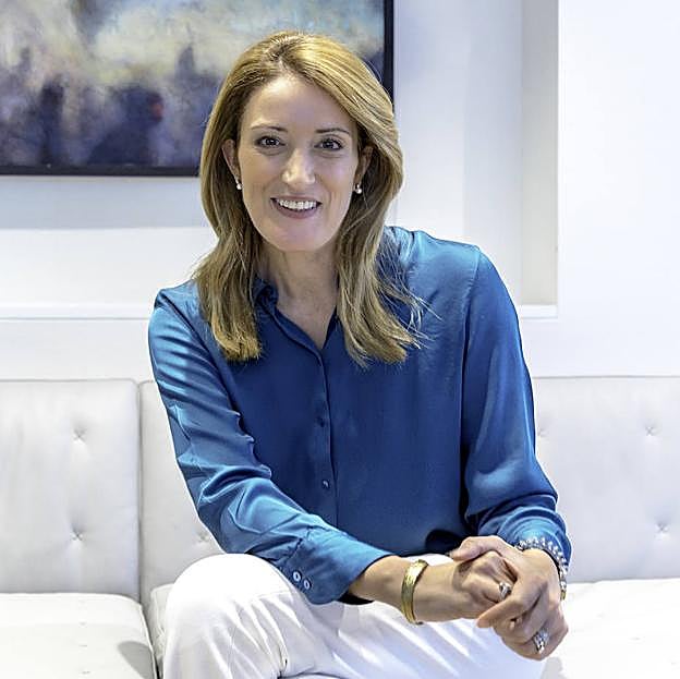 Roberta Metsola, presidenta del Parlamento Europeo: «Hemos pasado demasiado tiempo hablándole a la gente en lugar de escucharla»
