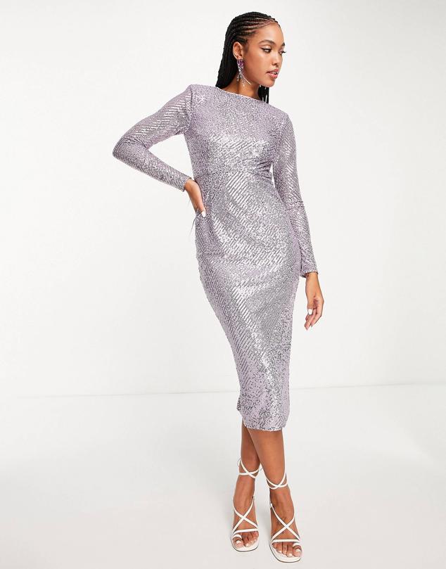 Vestido de tubo para realzar la silueta. Diseñado con lentejuelas plateadas sobre fondo malva. Es de ASOS Design. Precio: 97,99 €.