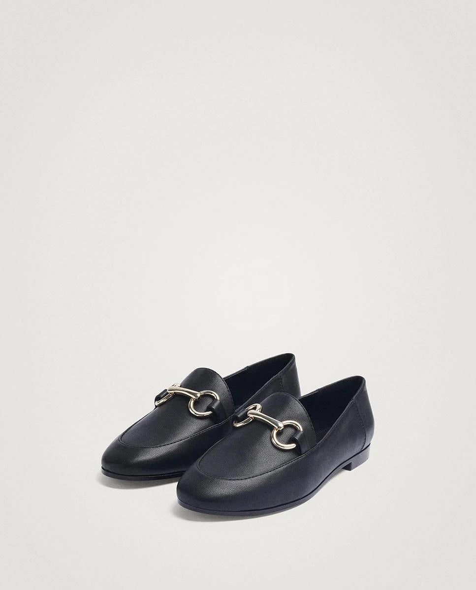 Imagen - Mocasines negros de Parfois. Foto: Parfois.