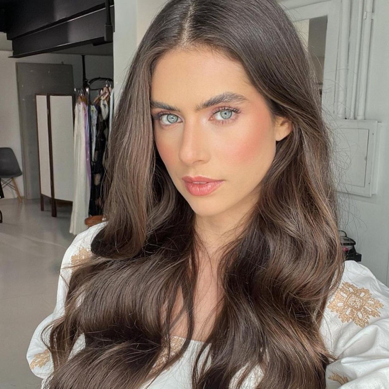 Los champús con agua de arroz fortalecen la melena y fomentan su brillo inigualable.