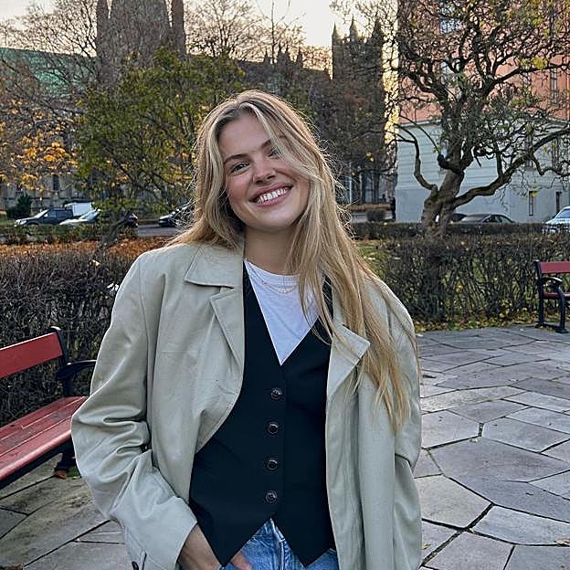 Seis perfumes femeninos que huelen a flores, duran todo el día y son perfectos para regalar