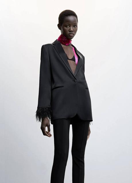 Imagen - Americana con detalle de plumas