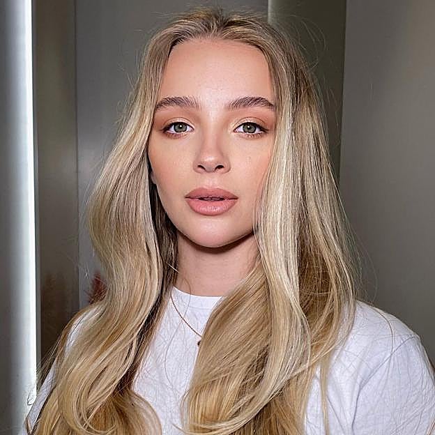 El aceite facial con bakuchiol que cuesta 9 euros es la alternativa vegana al retinol (y es apta para todo tipo de pieles)