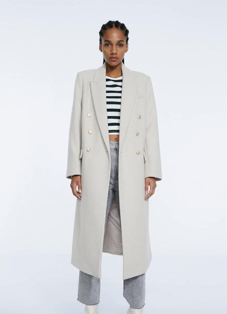 Imagen - Abrigo largo de Stradivarius, 69,99€.