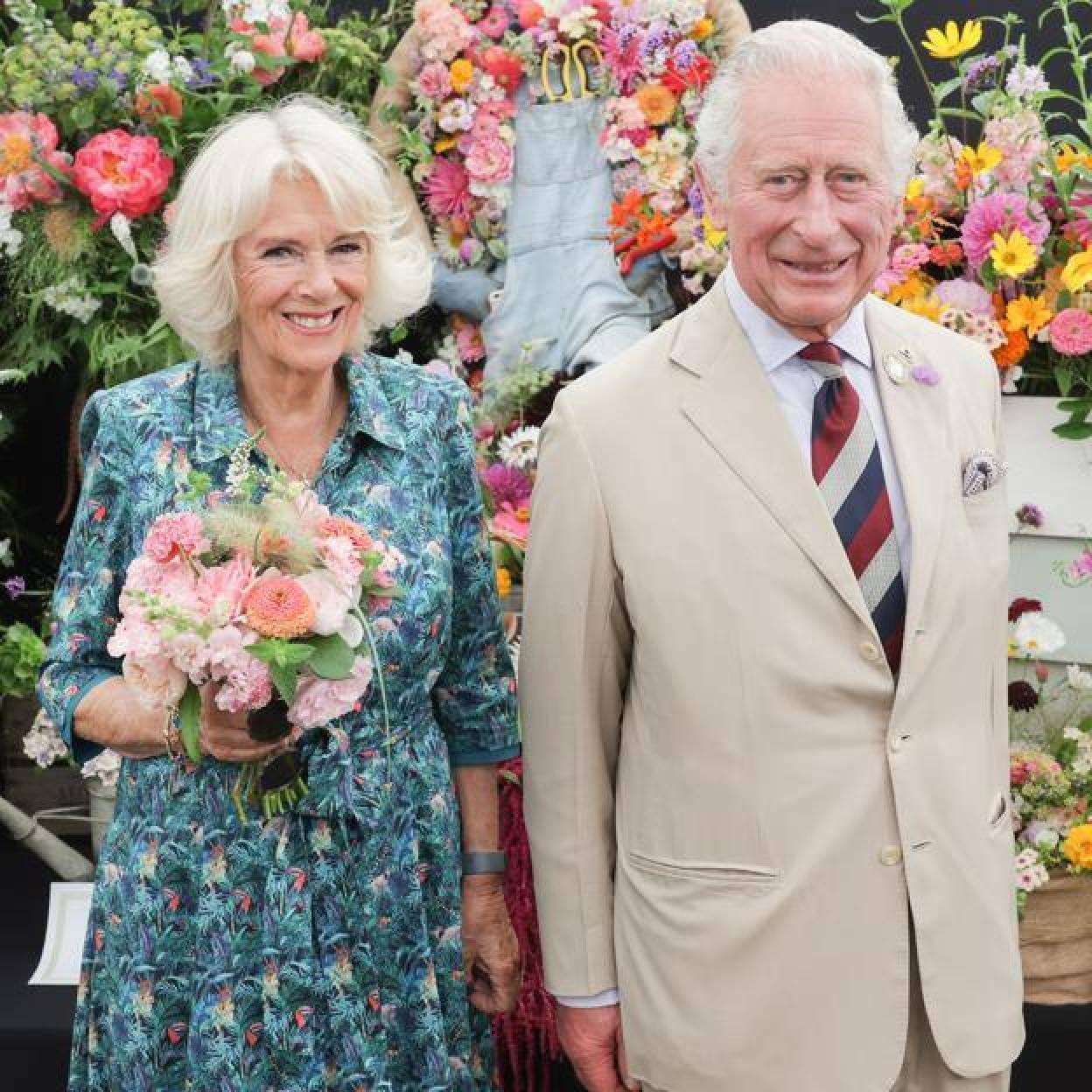 Camilla Parker Bowles y el rey Carlos III son la viva imagen de la felicidad conyugal. Están felizmente casados desde 2005. 
