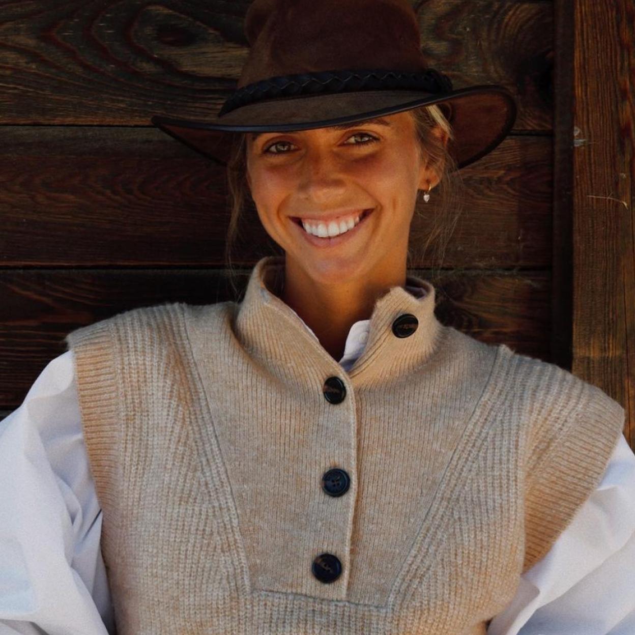 La influencer Lucía Bárcena luce una piel perfecta.