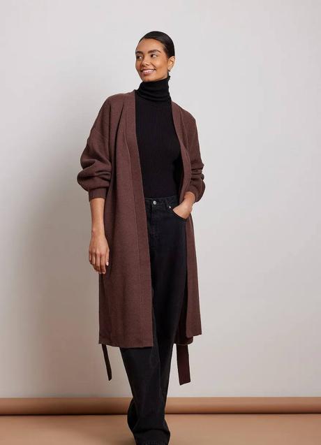 Imagen - Abrigo de punto largo con cinturón