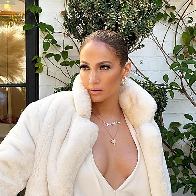 Cinco cremas hidratantes con acción antiedad que aman las pieles de más de 50 años porque regeneran y combaten los signos de la edad