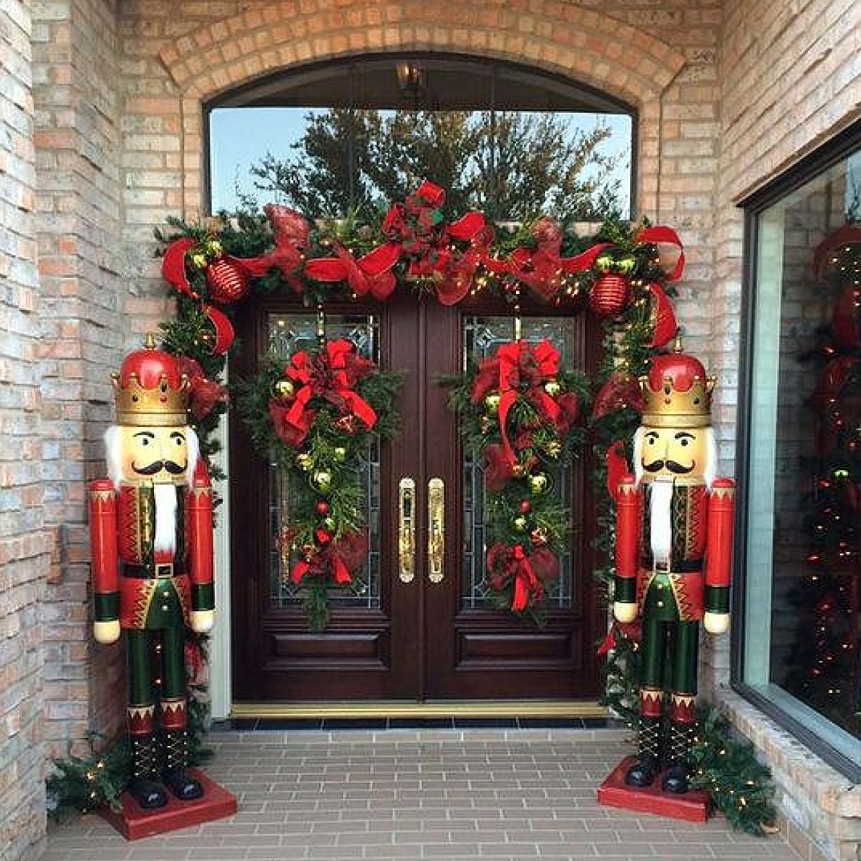 Las puertas con decoración navideña más bonitas de Pinterest que vas a ...