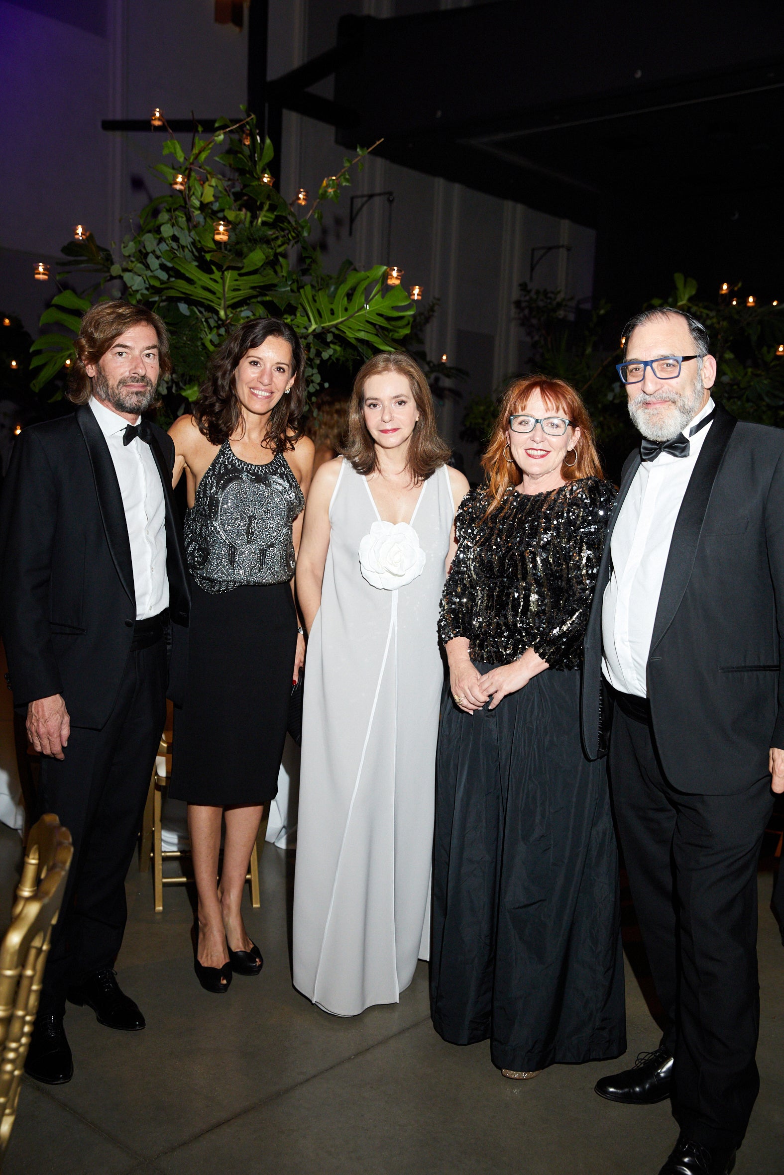 El juez Santiago Pedraz, Eugenia Carballedo, presidenta de la Asamblea de Madrid, Lourdes Garzón, directora de Mujerhoy, la abogada Beatriz Saura y el juez Eloy Velasco.