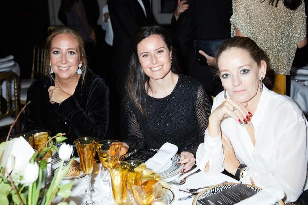 Belén Bosch, People Leader y Global Corporate de Cosentino; Paula Esteban, gerente de Cosentino; y Ángeles Cárcamo, encargada de Cultura, Experiencia de Empleado, Diversidad e Inclusión de Cosentino.