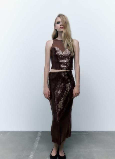 Imagen - Falda de lentejuelas marrón de Zara, 35,95€.