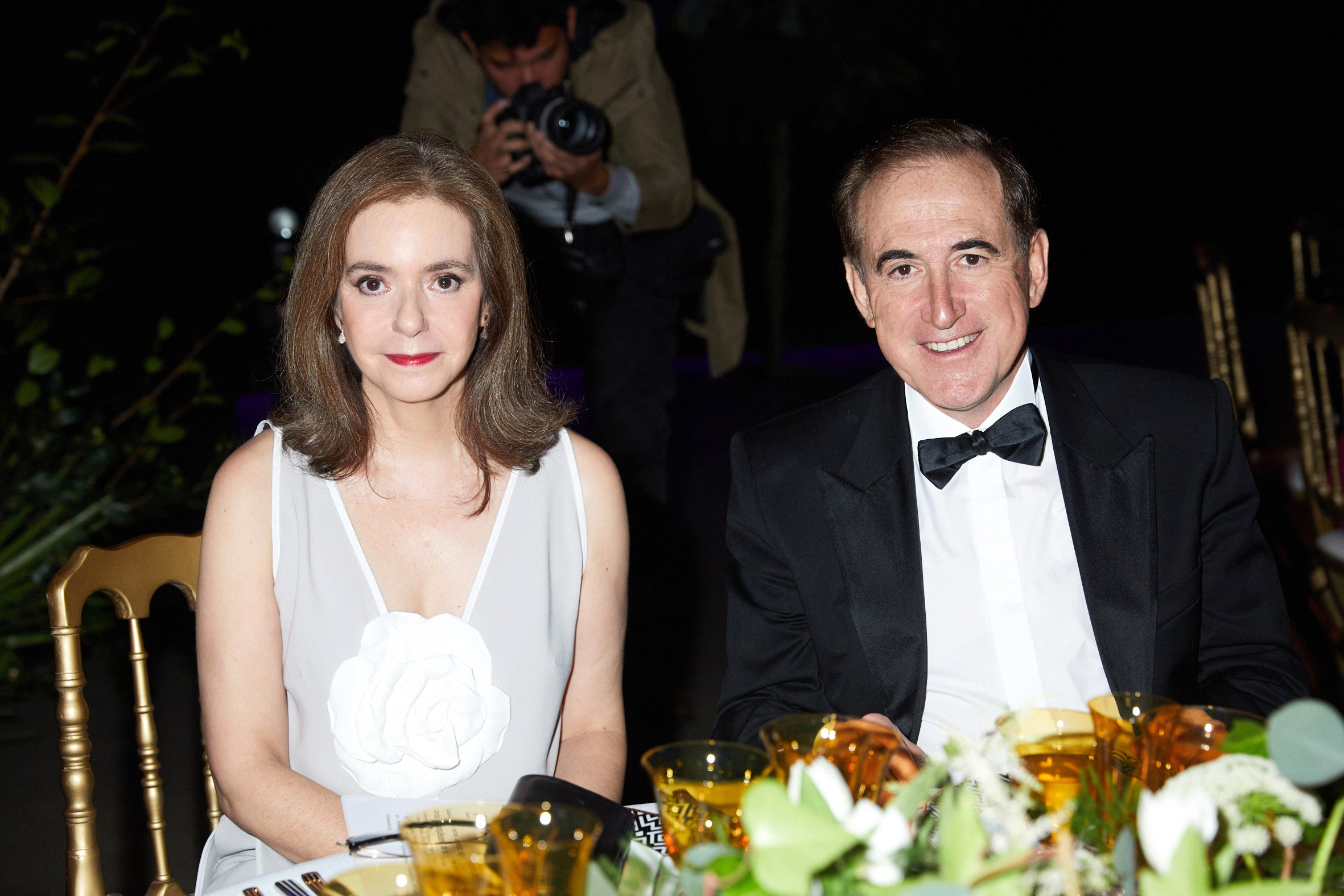 Lourdes Garzón, directora de Mujerhoy, con Antonio Huertas, presidente del consejo de Administración de Mapfre.