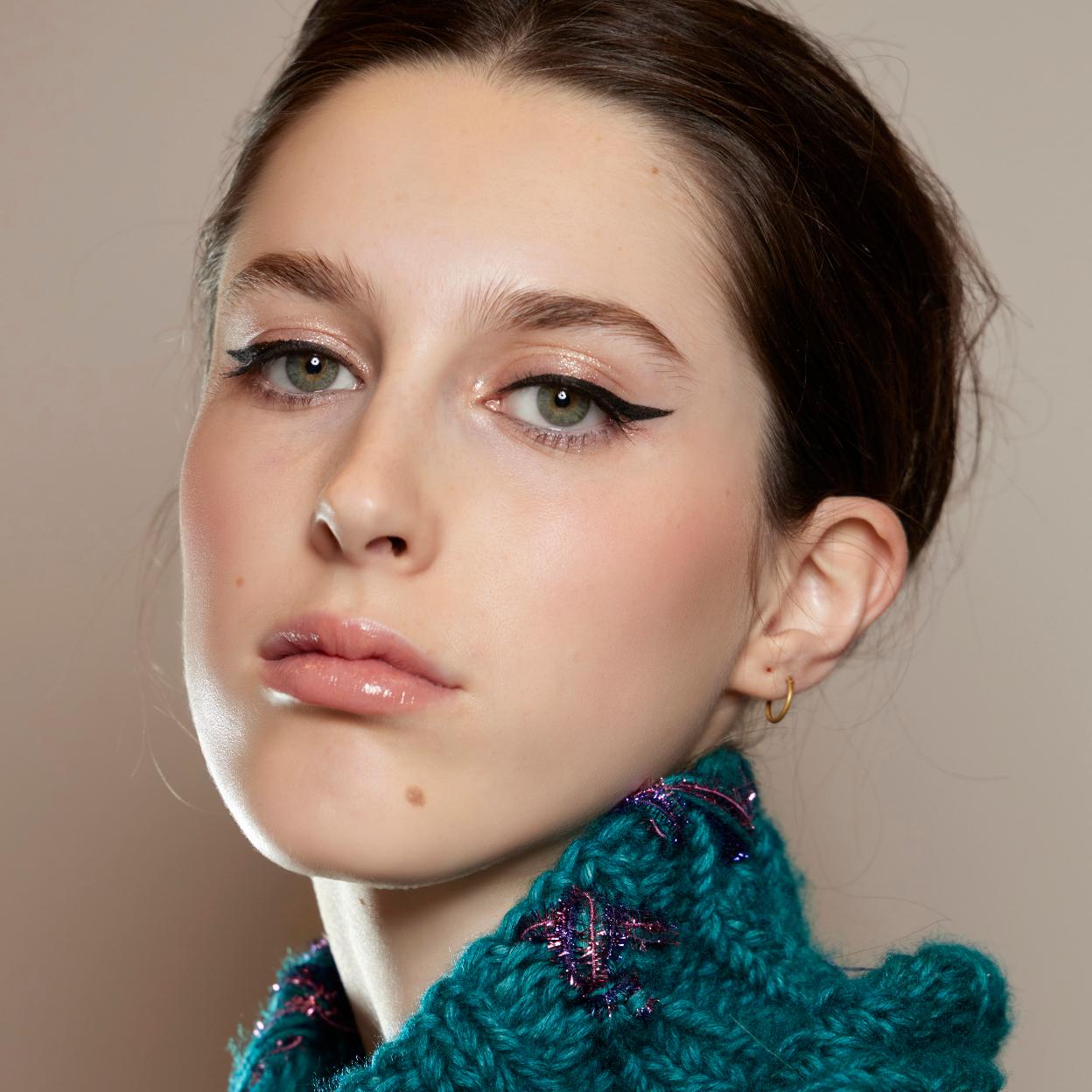 Si estás buscando el eyeliner más duradero, es este de Maybelline New York.