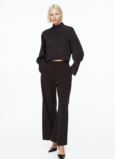 Imagen - Blusa fluida con cuello elevado