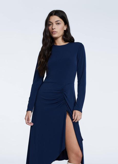 Imagen - Vestido asimétrico de Stradivarius, 22,99€.