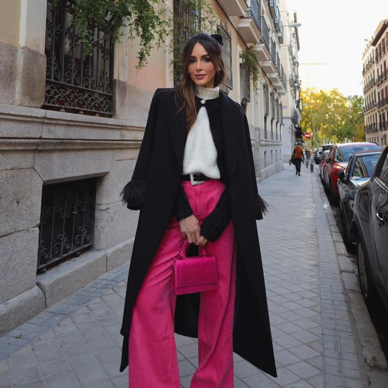 El abrigo largo más viral de Instagram es de Zara. 