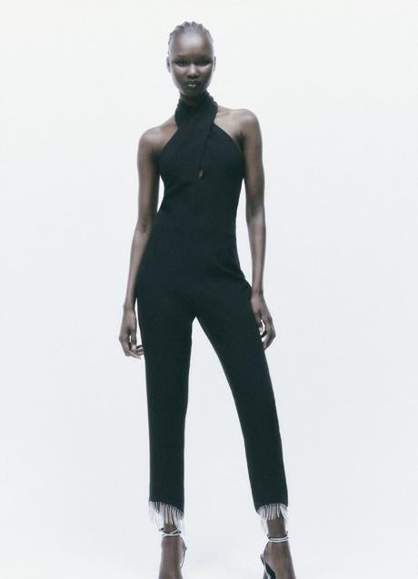 Imagen - Mono con cuello halter y flecos de Zara, 49,95€.