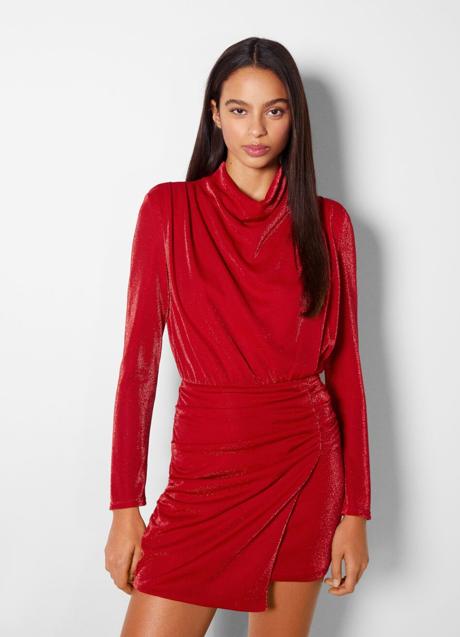 Imagen - Vestido de manga larga de Bershka, 35,99€.