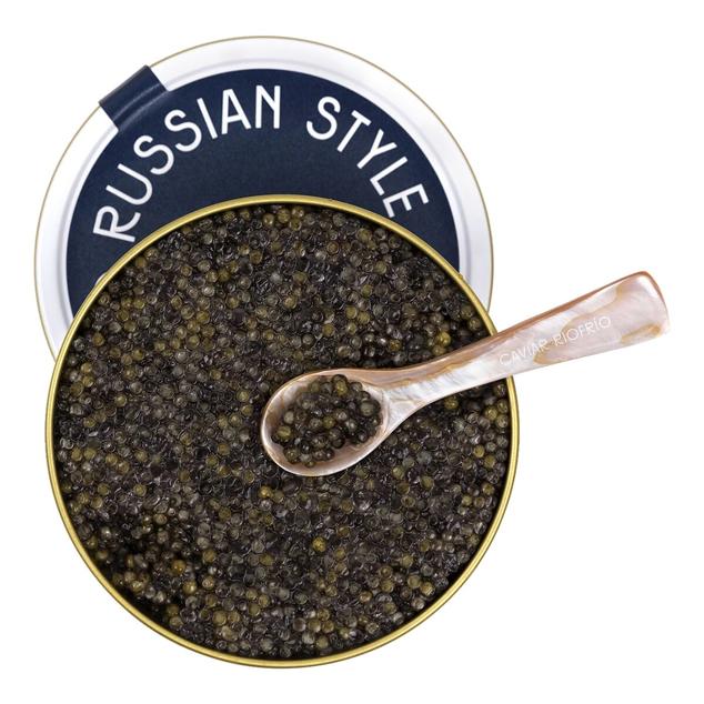 Disponible en cuatro formatos diferentes este caviar español, el primero del mundo con certificado ecológico, es un regalo perfecto para los más sibaritas. De origen granadino, elaborado según la receta tradicional iraní o los estándares rusos, dependiendo de la variedad, reúne las mejores cualidades de los caviares más reconocidos internacionalmente con la insuperable materia prima de Ríofrío.  Cómpralo aquí