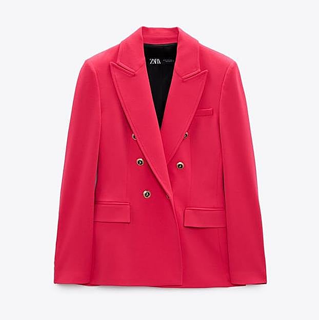 La blazer rosa de Zara.
