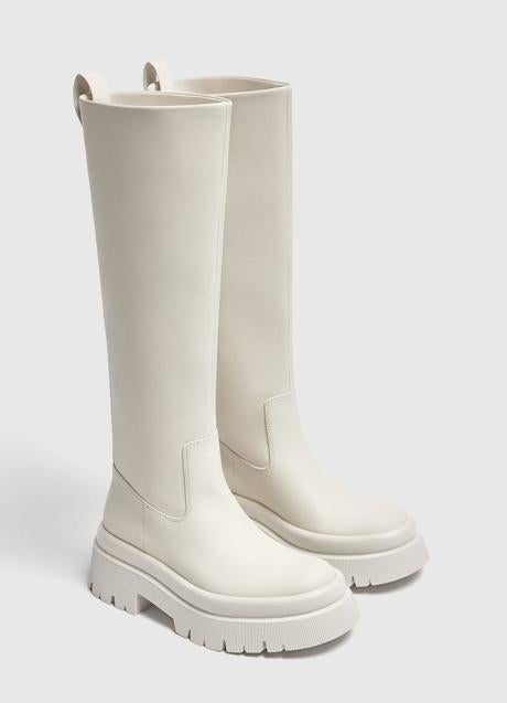 Imagen - Botas planas color crudo