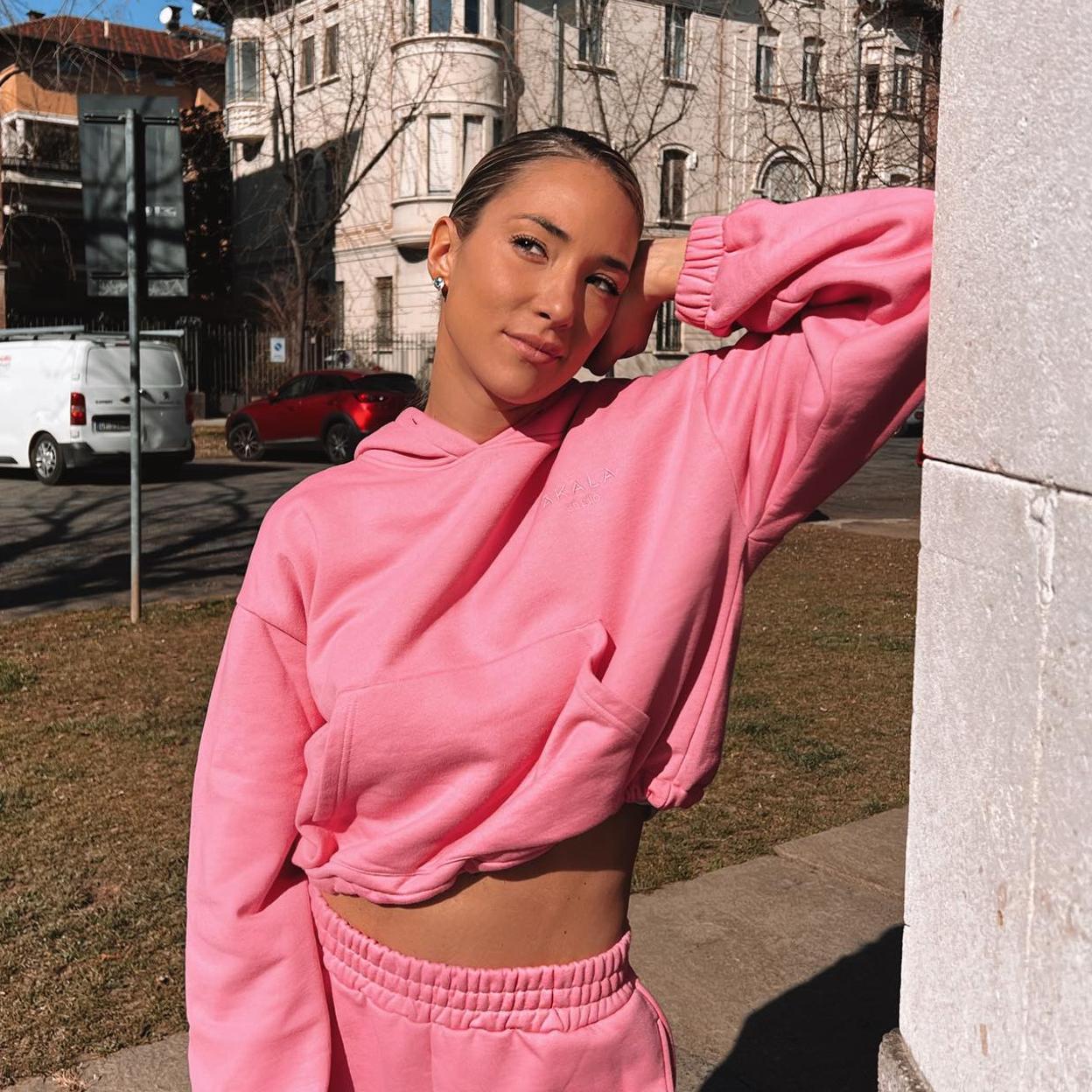 Alice Campello con chándal rosa
