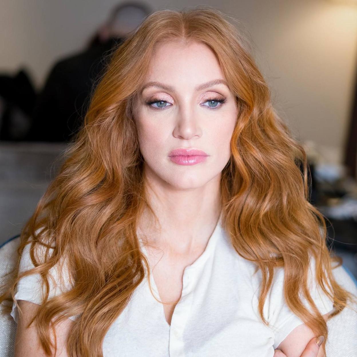 Para tener la piel radiante y lisa de Jessica Chastain necesitas estos primers