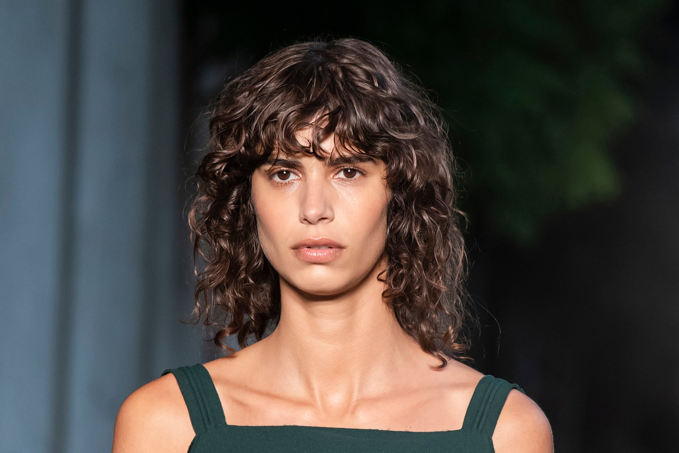 Imagen - Mujer con corte de pelo a capas. Foto: Imaxtree.