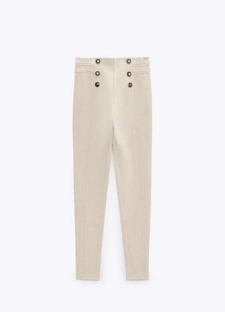 Imagen - Los leggings de Zara con botones.
