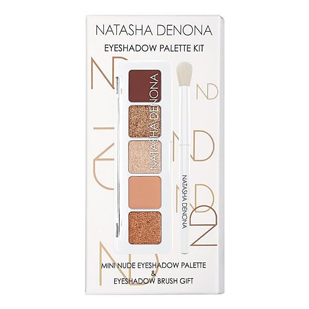 Estuche con sombras de ojos en color nude de Natasha Denona.
