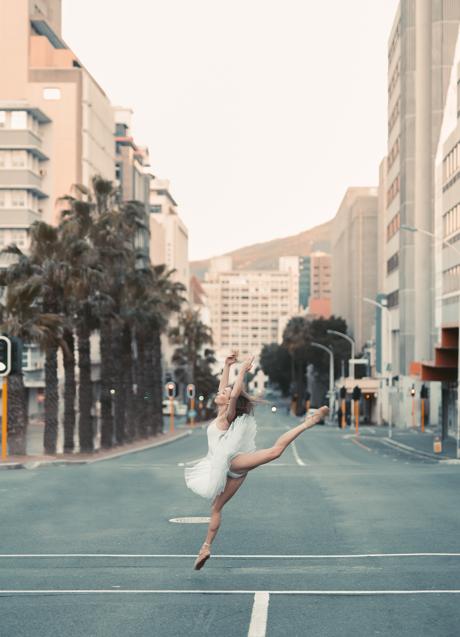Imagen - Mujer bailando ballet/PEXELS