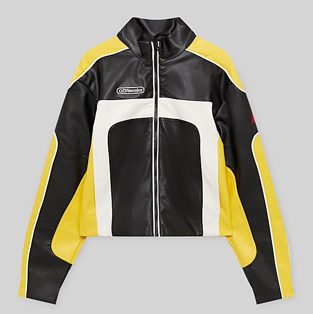 La chaqueta motera de Pull&Bear.