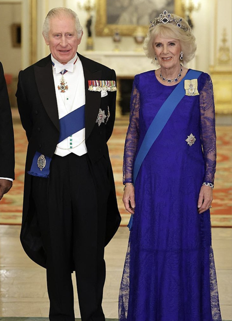 Imagen - El rey Carlos II y la reina Camilla, en la primera recepción oficial a un jefe de Estado ya como reyes, el pasado diciembre. (Foto: @ROYALFAMILY)