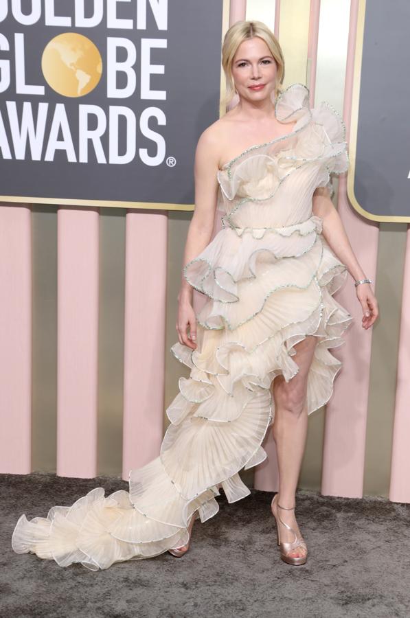 Michelle Williams con un diseño único y especial de Off White.