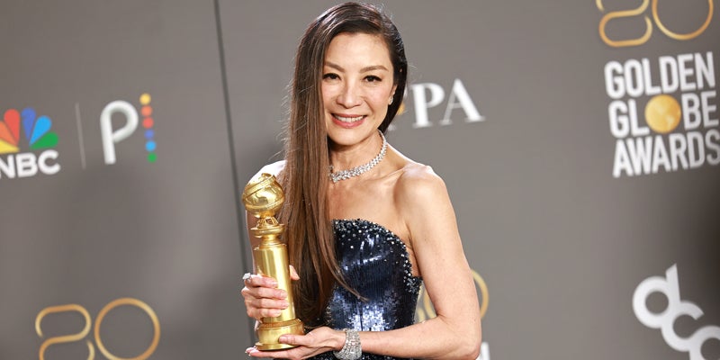 BEVERLY HILLS, CALIFORNIA - JANUARY 10: Michelle Yeoh poses in the press room with the award for Best Actress in a Motion Picture  Musical or Comedy for «Everything Everywhere All at Once» during the 80th Annual Golden Globe Awards at The Beverly Hilton on January 10, 2023 in Beverly Hills, California. (Photo by Matt Winkelmeyer/FilmMagic)