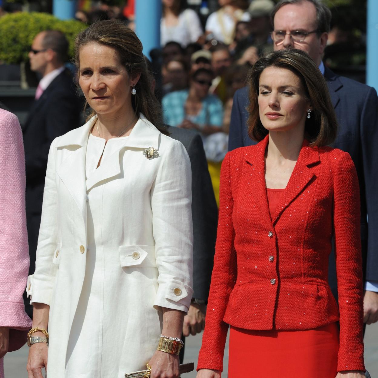 La infanta Elena y la reina Letizia.